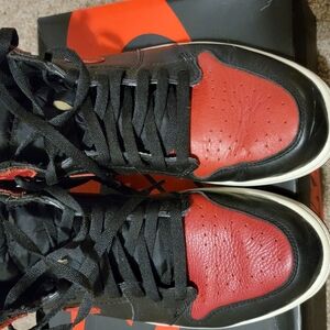 Air Jordan 1 banned 1 size 11 Bred